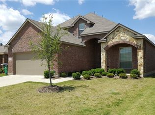8725 Yosemite Trl, Aubrey, TX 76227
