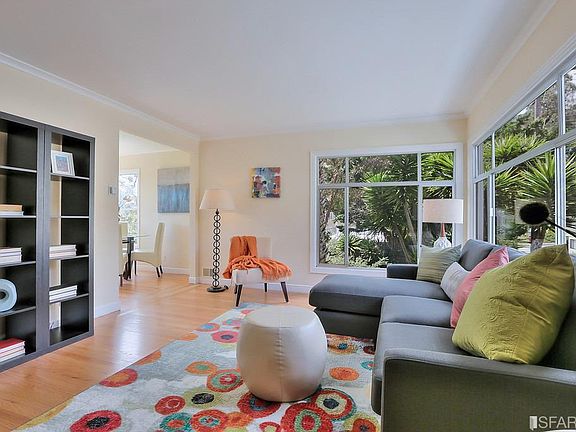 3rd image of 979 Teresita Blvd