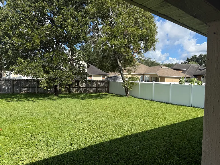 3055 Tower Oaks Dr — Photo 13