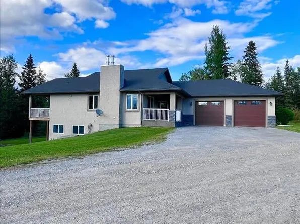 1093 SW Mackenny St, Hinton, AB T7V 1H3