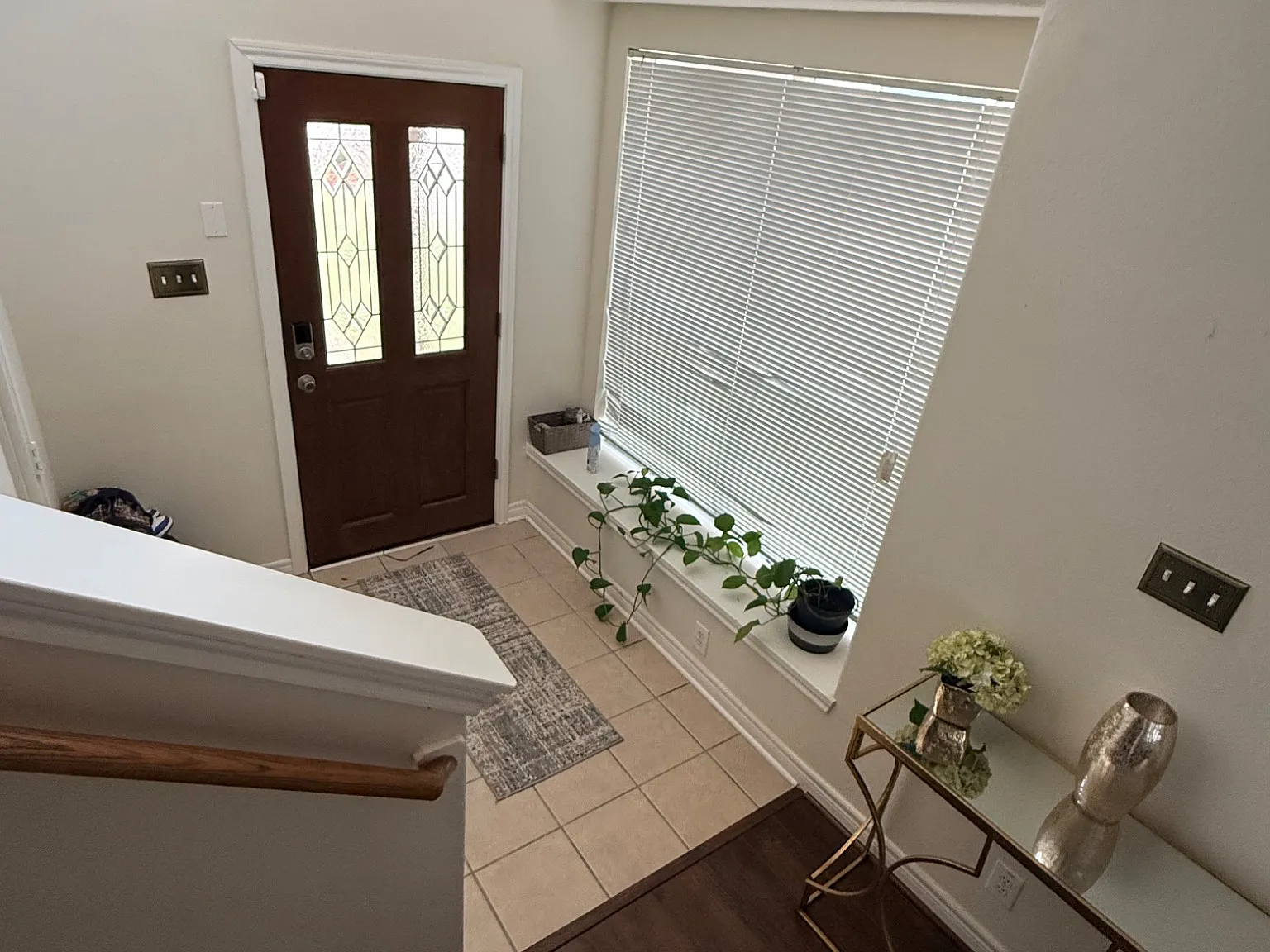3 bed, 2.5 bath, 1700 sqft, $2,250 — Photo 2