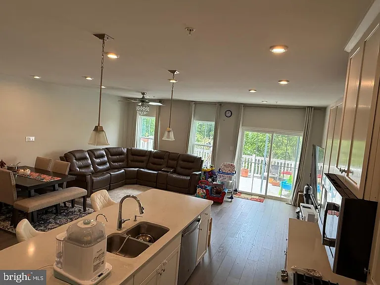256 Chase Dr — Photo 21