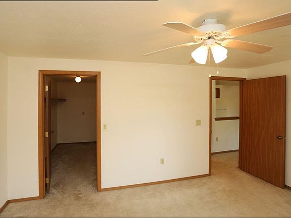 2nd image of 1365 Lucerne Dr APT 1