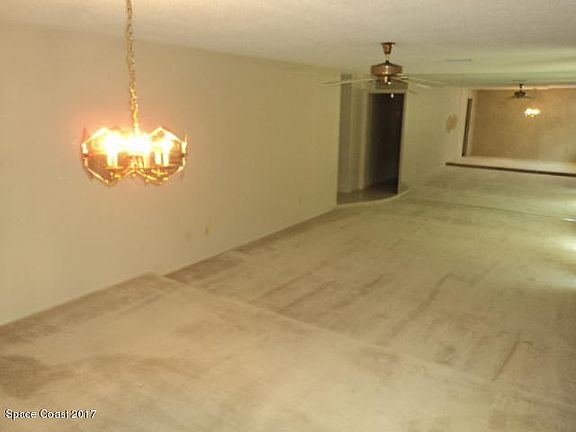 2nd image of 333 Bahama Dr