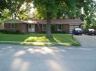461 Nantucket Dr, Saint Charles, MO 63301