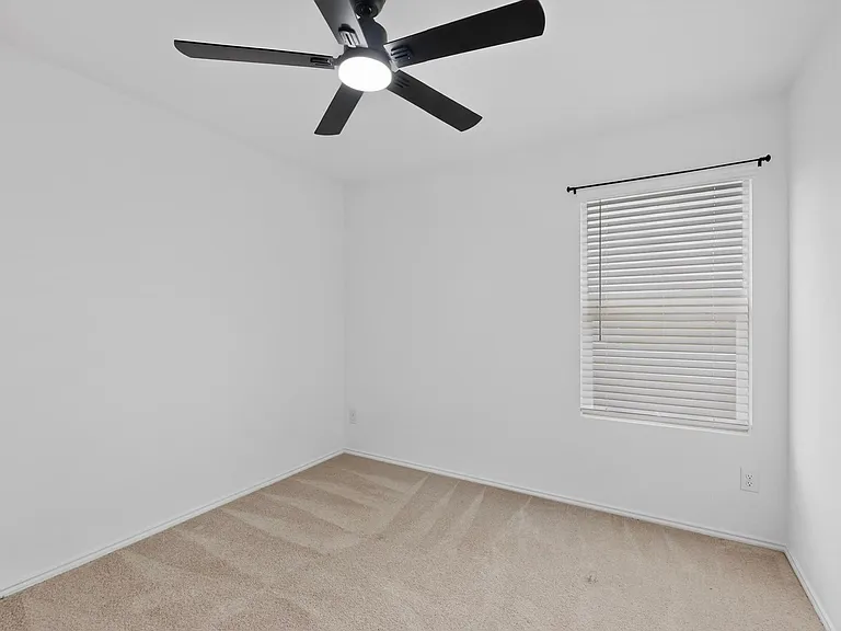 1430 Everett Gardens Way — Photo 26