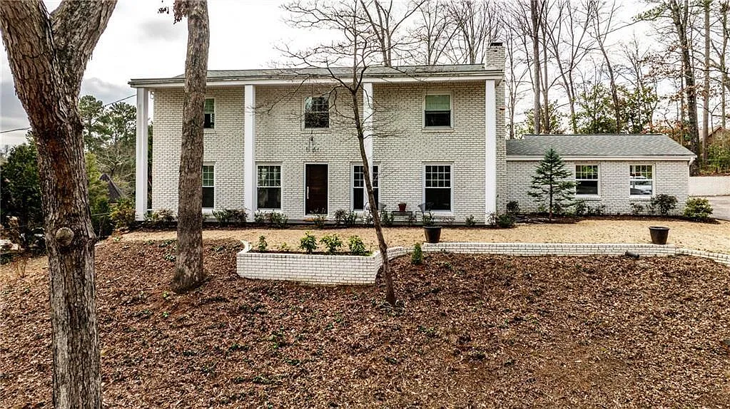 5 bed, 3.5 bath, 3100 sqft, $4,500 — Photo 1