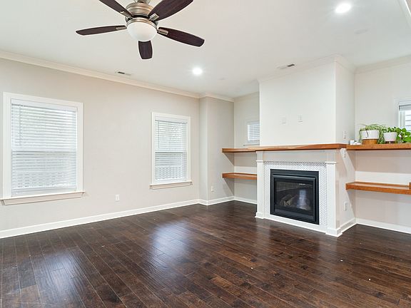 4th image of 1813 E Ocean View Ave
