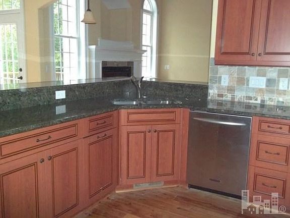 5th image of 5134 Fernwood Dr