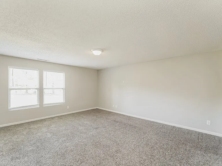 4490 Saint Catherines Ct — Photo 5