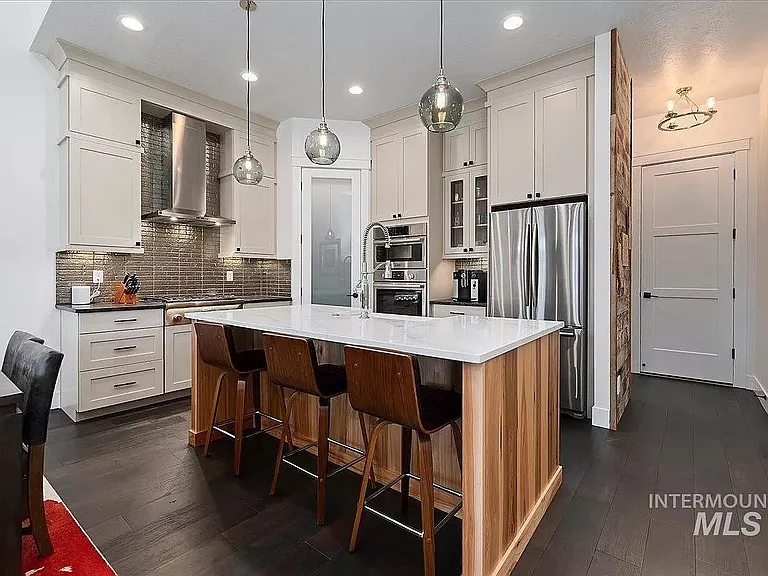 4194 W Lovegood Ln — Photo 7