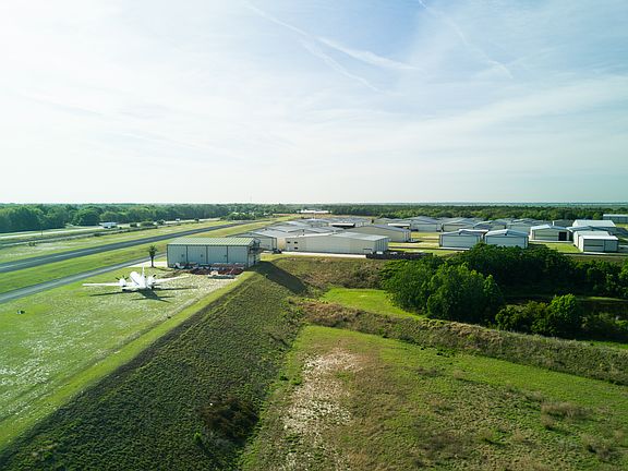 4th image of 1321 Apopka Airport Road Hngr #12