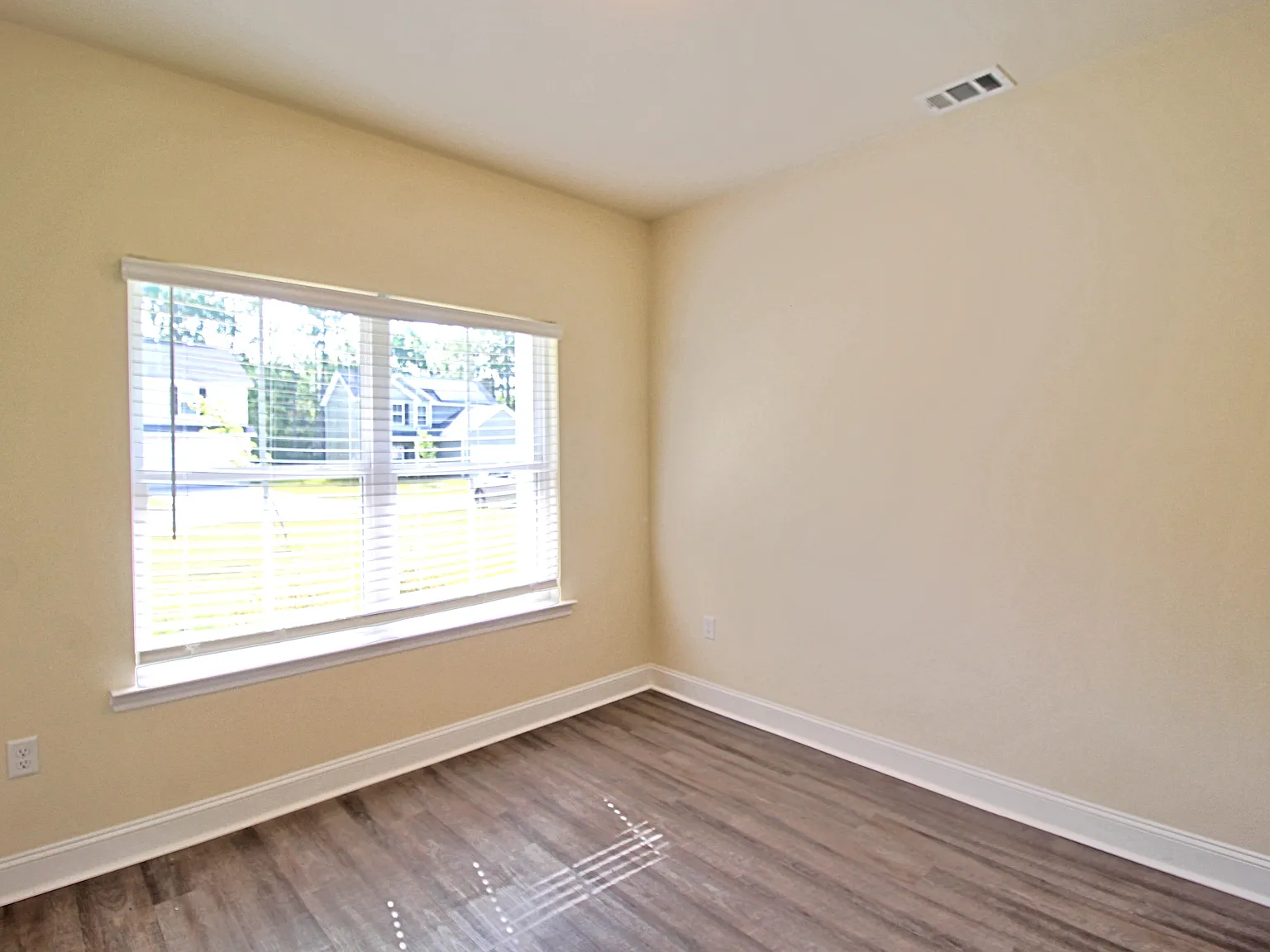 711 Mill Creek Circle - 1 — Photo 4