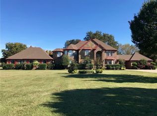 2400 Cloverhill Rd, Seagoville, TX 75159