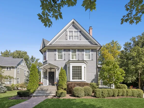 133 E Walnut St, Hinsdale, IL 60521
