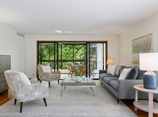 7250 Lewis Ridge Pkwy APT 107, Edina, MN 55439