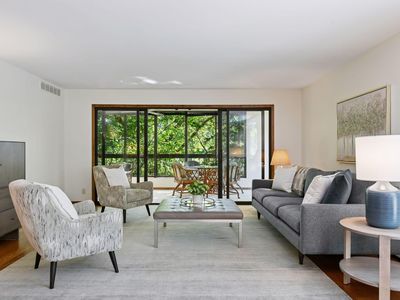 7250 Lewis Ridge Pkwy APT 107, Edina, MN, 55439