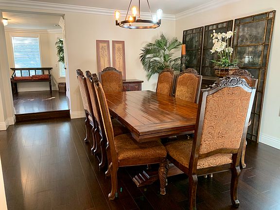 5th image of 209 W Live Oak Ave