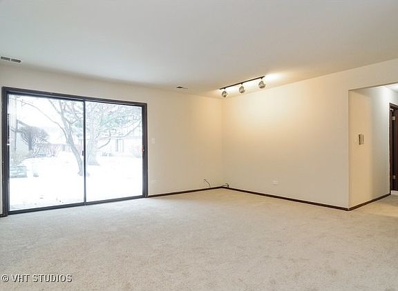 3rd image of 1012 E Glavin Ct APT 3