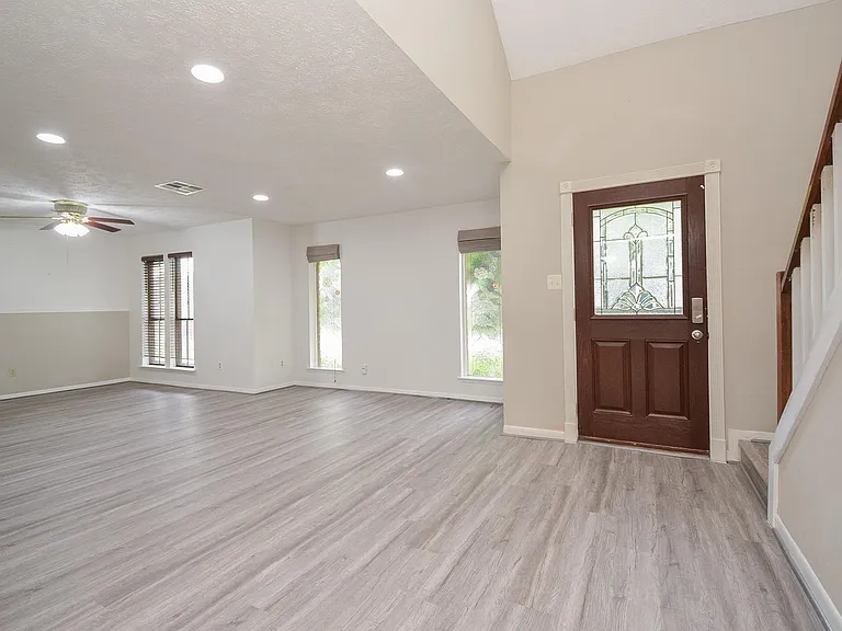 21318 Park Valley Dr — Photo 7