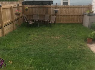 927 E Land Pl, Milwaukee, WI 53202
