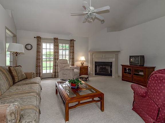 5th image of 4773 Orchard Hill Dr