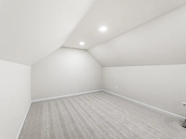 6262 White Cove Dr — Photo 1