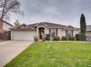 3932 Silver Springs Dr, Fort Worth, TX 76123