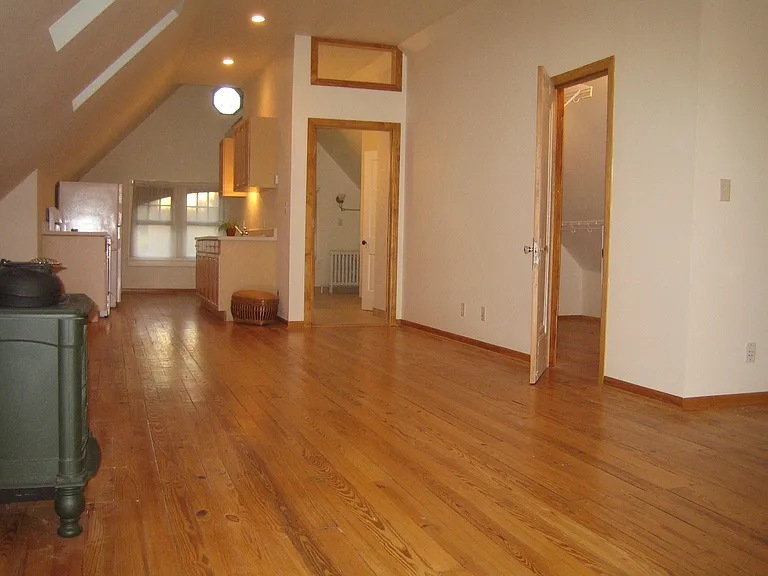 3400 N Downer Ave — Photo 7
