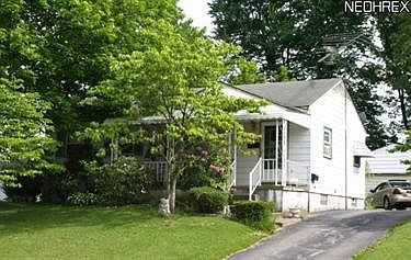 1st image of 819 Doris Dr