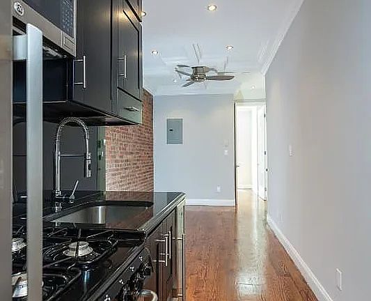 2nd image of 5 W 103rd St #3FE