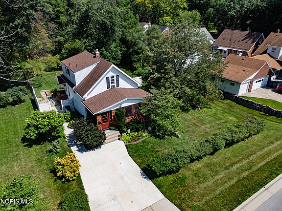 5th image of 3821 Orono Dr