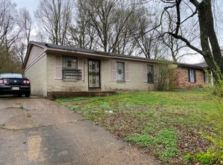 3695 Skylark Dr, Memphis, TN 38109