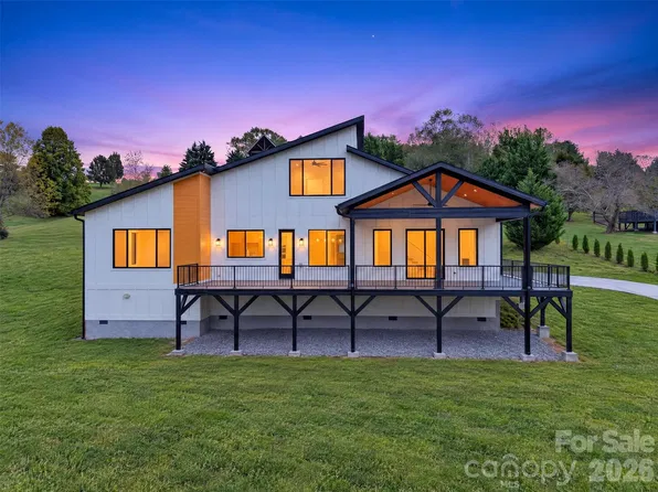 75 Rabbit Ham Rd, Leicester, NC 28748