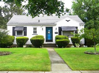 188 Ashwood Dr, Rochester, NY 14609