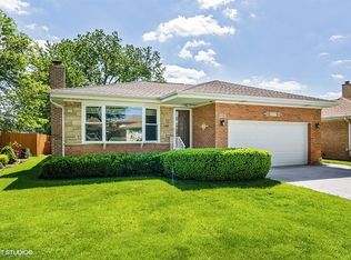 8923 Ozark Ave, Morton Grove, IL 60053