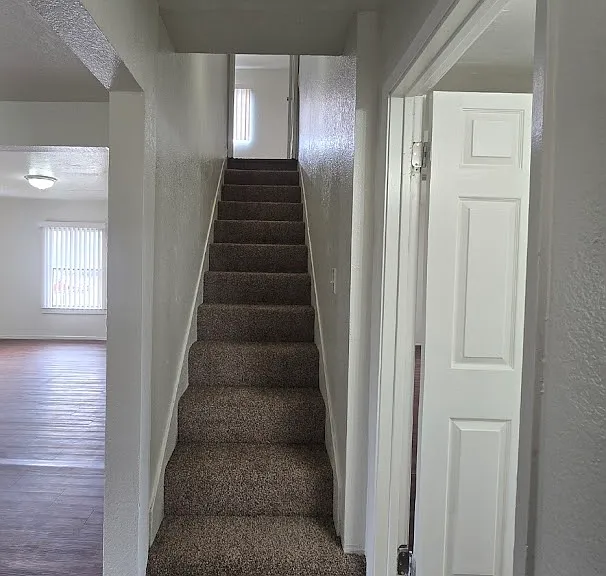 2513 S 10th St — Photo 16