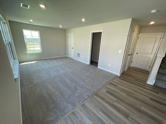4th image of 2244 Barhill Way Edentonii
