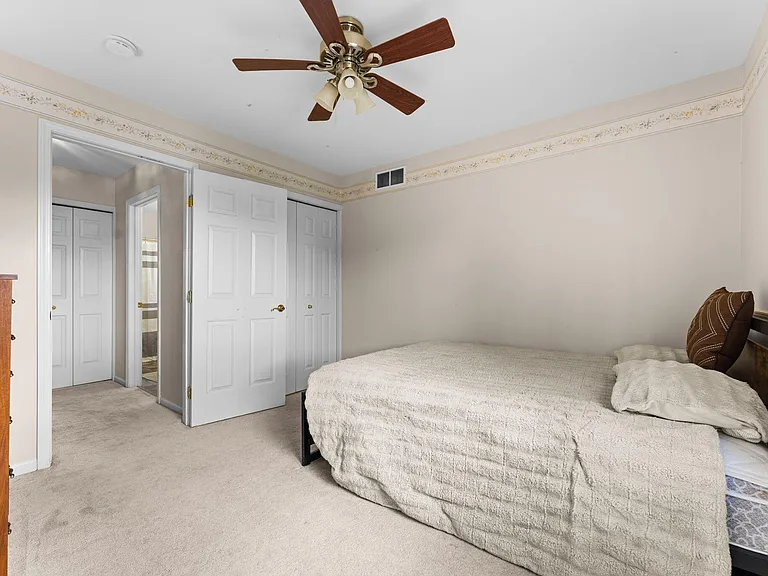 4141 Crystal Creek Dr — Photo 25