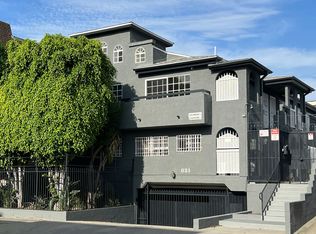 821 S Gramercy Dr, Los Angeles, CA 90005