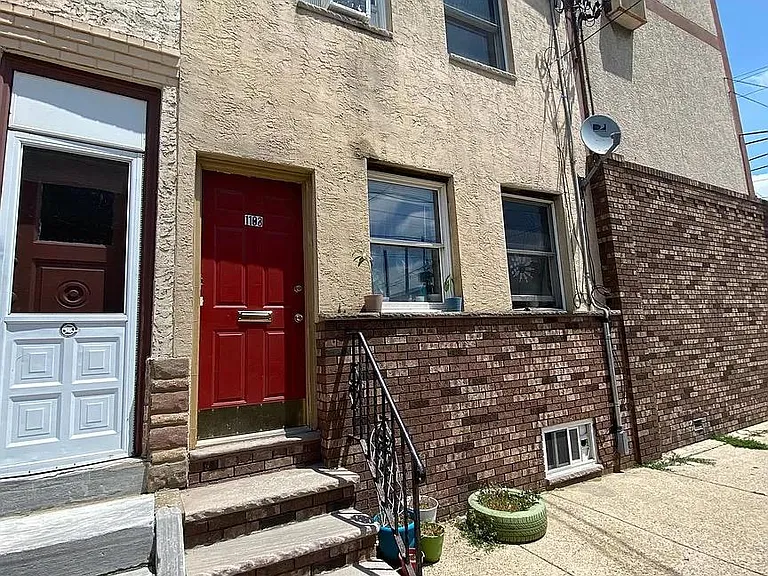 1103 Mifflin St #1 — Photo 1