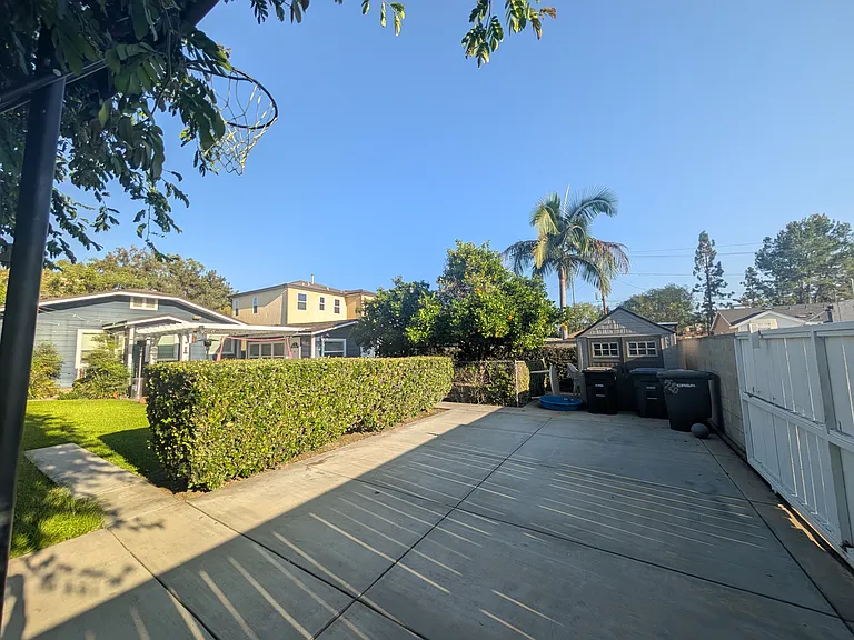 520 N Grand St #B — Photo 12