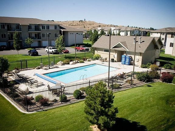 4th image of 22855 E Country Vista Dr APT 369