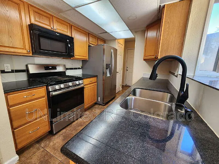 10833 W Patterson Pl — Photo 4