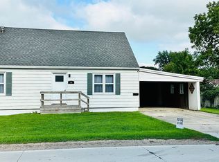 50 N 8th Ave W, Hartley, IA 51346