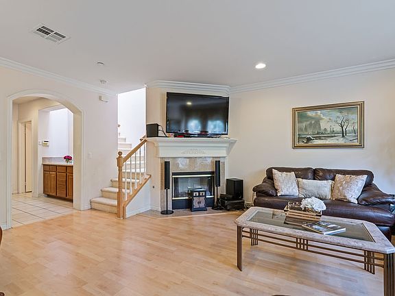 2nd image of 5235 Rosemead Blvd Unit D