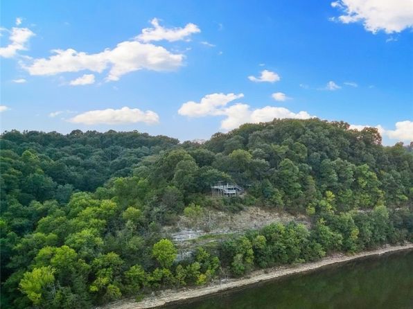 18322 Oakridge Rd, Springdale, AR 72764