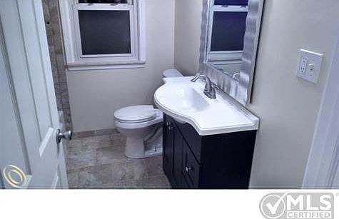 full bath upper.jpg
