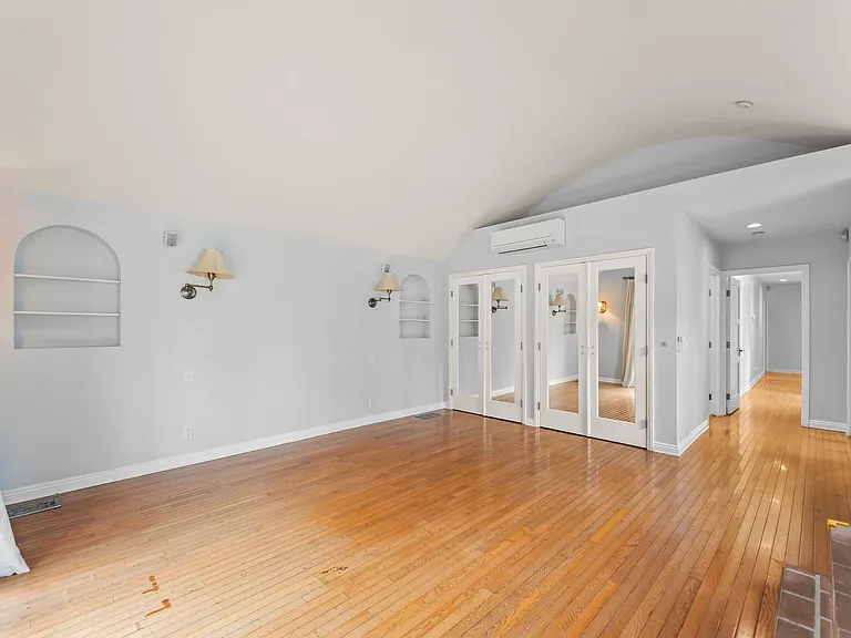 10342 Keswick Ave — Photo 14