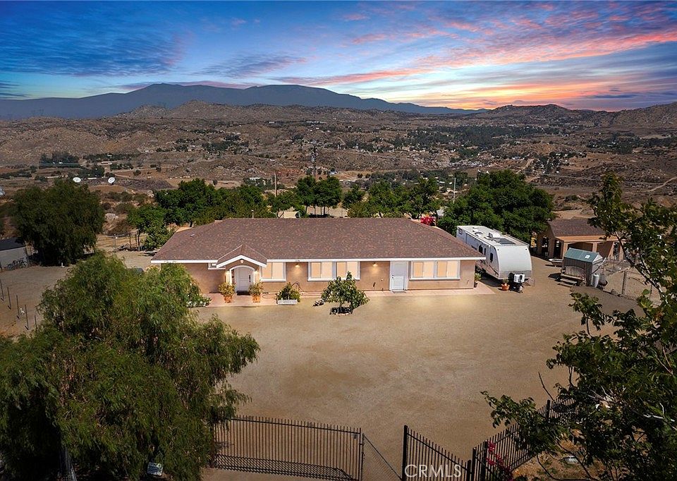 1st image of 22780 Seabright Pl